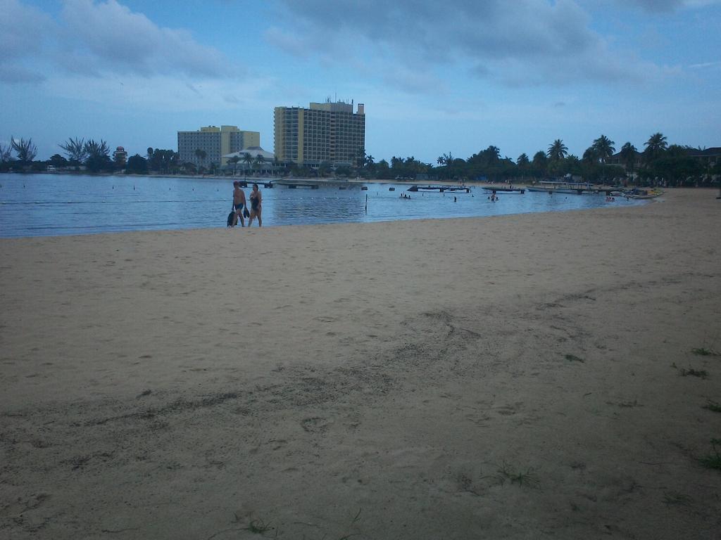 Apartament Turtle Towers Ocho Rios Zewnętrze zdjęcie